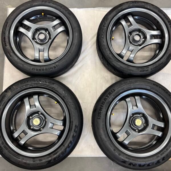 Advan Racing SA3R Super Advan vanteet